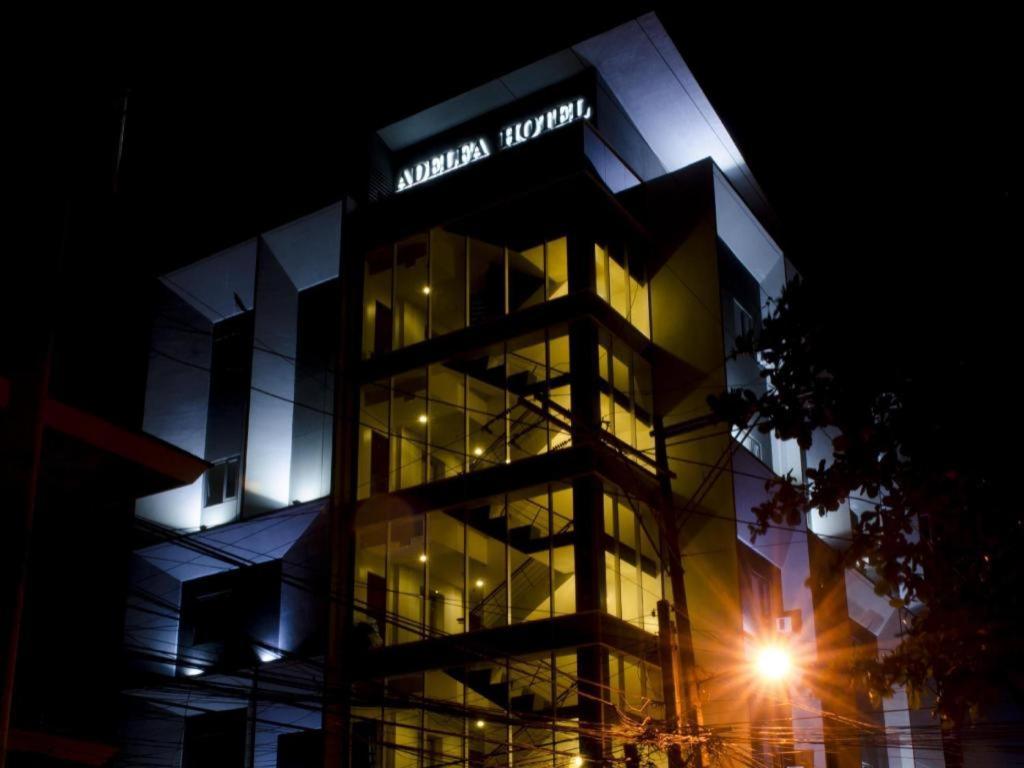Adelfa Hotel Cebu Exterior foto